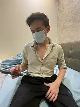 YourBoYyyyyyyy online show from 07/06/26, 12:13