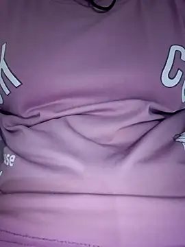 Snapshot of khusi__sharma2004 chatting on 12/15/25, 06:17 khusi sharma2004 online show from 12/15/25, 06:17