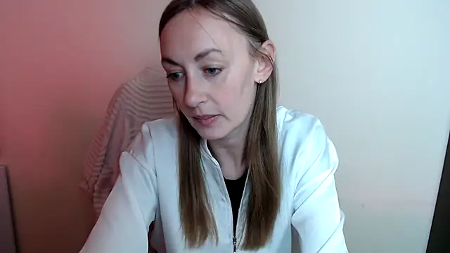 LiaSeass  online show from 07/04/26, 12:55