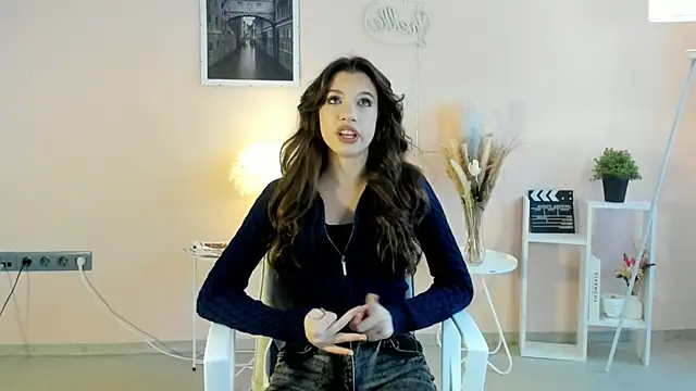 SherronRegler online show from 12/21/25, 06:09