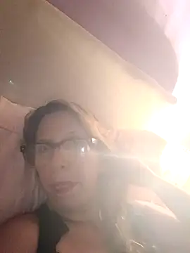 Snapshot of cari75 chatting on 01/17/26, 04:50 cari75 online show from 01/17/26, 04:50