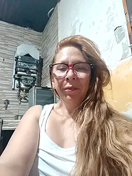 Snapshot of cari75 chatting on 02/13/26, 07:43 cari75 online show from 02/13/26, 07:43
