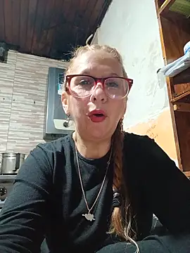 Snapshot of cari75 chatting on 05/16/26, 05:23 cari75 online show from 05/16/26, 05:23