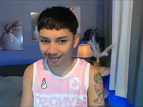 Snapshot of dylan_hardfucker chatting on 03/17/26, 01:47 dylan hardfucker online show from 03/17/26, 01:47