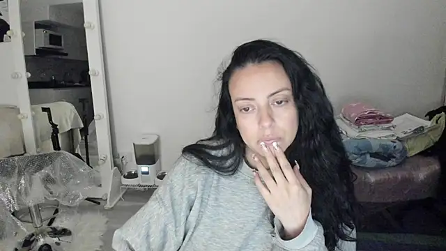 antonellablake  online show from 04/28/26, 04:06