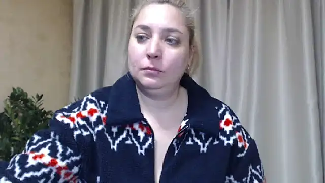 Snapshot of sweetpussy13 chatting on 01/11/26, 08:41 sweetpussy13 online show from 01/11/26, 08:41