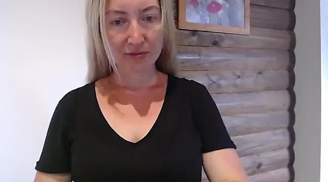 Snapshot of ValeryKiwi chatting on 01/14/25, 07:00 ValeryKiwi online show from 01/14/25, 07:00