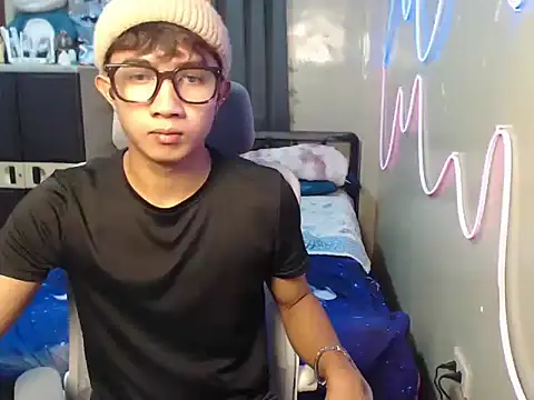 Ur hottestjonny online show from 06/18/26, 10:41