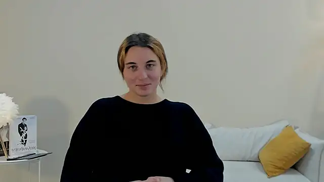 VeniceMostrom online show from 12/16/25, 01:16