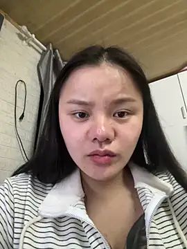 Snapshot of leo-kitty chatting on 02/14/26, 04:59 leo-kitty online show from 02/14/26, 04:59