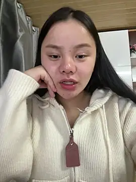 Snapshot of leo-kitty chatting on 02/16/26, 06:04 leo-kitty online show from 02/16/26, 06:04