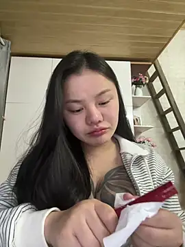 Snapshot of leo-kitty chatting on 03/02/26, 02:24 leo-kitty online show from 03/02/26, 02:24