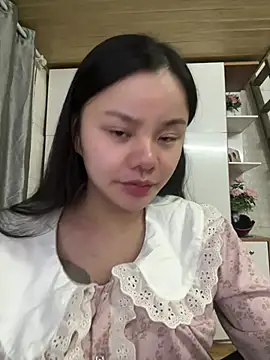 Snapshot of leo-kitty chatting on 04/26/26, 03:21 leo-kitty online show from 04/26/26, 03:21