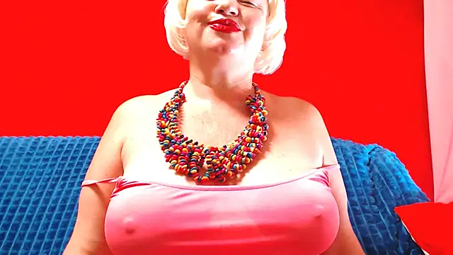 NaughtyMILF4UX online show from 07/05/26, 04:19
