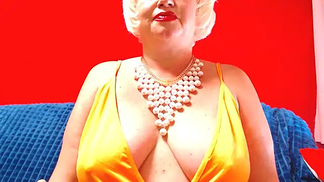 NaughtyMILF4UX online show from 07/11/26, 03:20