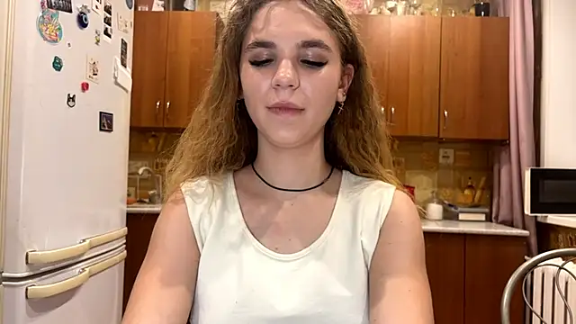 Snapshot of DiedraGlackin chatting on 12/18/25, 05:19 DiedraGlackin online show from 12/18/25, 05:19