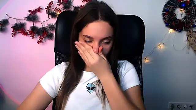 ElissXw online show from 12/14/25, 08:52