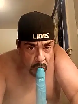 Snapshot of Sexybluice chatting on 12/13/25, 08:36 Sexybluice online show from 12/13/25, 08:36