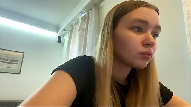 Snapshot of Leifuture chatting on 03/14/26, 07:25 Leifuture online show from 03/14/26, 07:25
