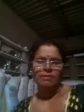Pinki rajak online show from 04/17/26, 10:57