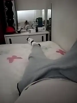 Snapshot of ChocolateDick1738 chatting on 12/17/25, 05:08 ChocolateDick1738 online show from 12/17/25, 05:08