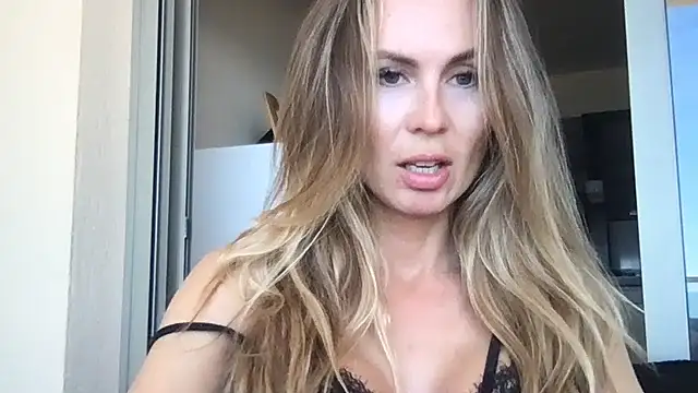 LeMilf online show from 05/20/26, 10:21