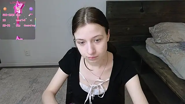 Snapshot of AlicePowells chatting on 03/12/26, 11:38 AlicePowells online show from 03/12/26, 11:38