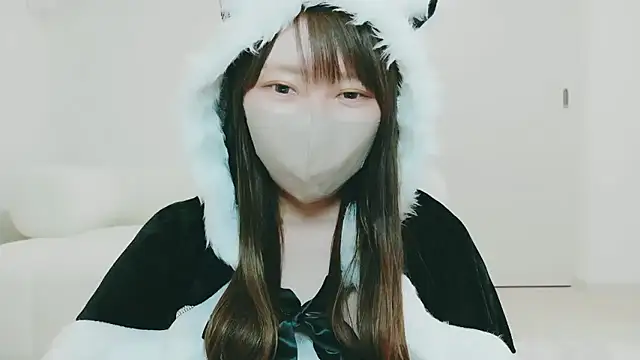 Snapshot of yuyuchan__ chatting on 12/16/25, 10:53 yuyuchan online show from 12/16/25, 10:53