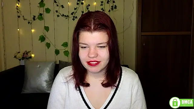 Snapshot of Anitka_corgs4 chatting on 12/15/25, 12:20 Anitka corgs4 online show from 12/15/25, 12:20