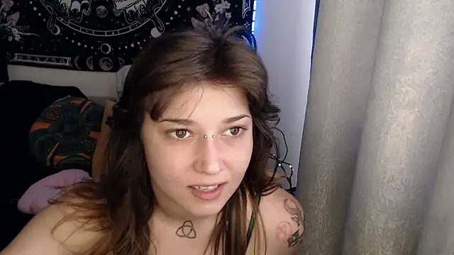 AlienforTwenty online show from 06/08/26, 06:25