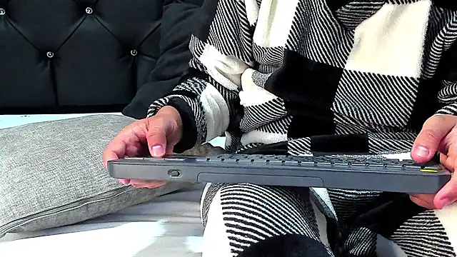 NathanBrookhs online show from 12/21/25, 09:22