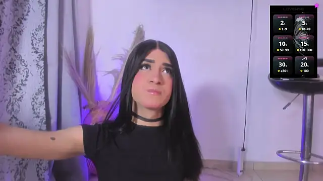 Camila saaenz online show from 06/06/26, 02:27