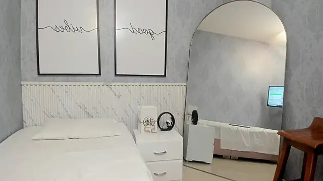 goodgirl22   online show from 06/09/26, 11:27