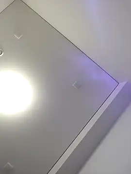 Snapshot of SentraMma25 chatting on 12/16/25, 07:41 SentraMma25 online show from 12/16/25, 07:41