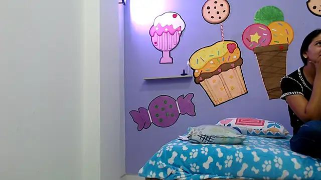 Snapshot of NOVAHOT98 chatting on 12/14/25, 07:51 NOVAHOT98 online show from 12/14/25, 07:51