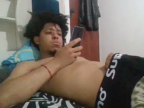 Snapshot of alejandro31727 chatting on 12/14/25, 11:53 alejandro31727 online show from 12/14/25, 11:53