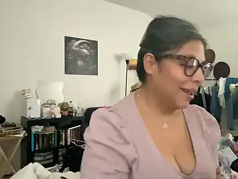 BettyWhispers online show from 07/22/26, 06:43