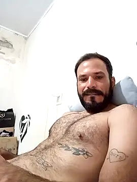 Snapshot of Dionaatanm chatting on 12/13/25, 11:54 Dionaatanm online show from 12/13/25, 11:54