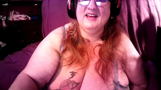 jade-belle online show from 02/15/26, 08:02