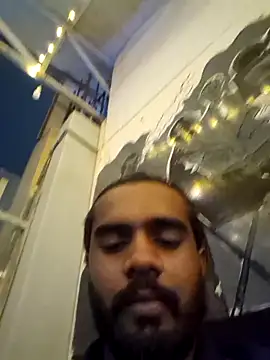 suhxil79 online show from 06/12/26, 03:11
