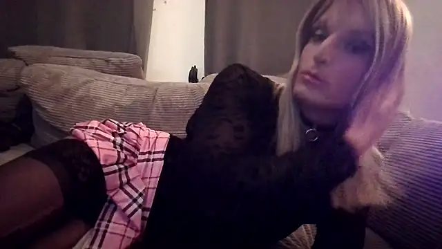 Snapshot of SissyJessy91 chatting on 01/17/26, 05:45 SissyJessy91 online show from 01/17/26, 05:45