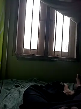 Snapshot of kasunshantha1 chatting on 12/14/25, 07:25 kasunshantha1 online show from 12/14/25, 07:25