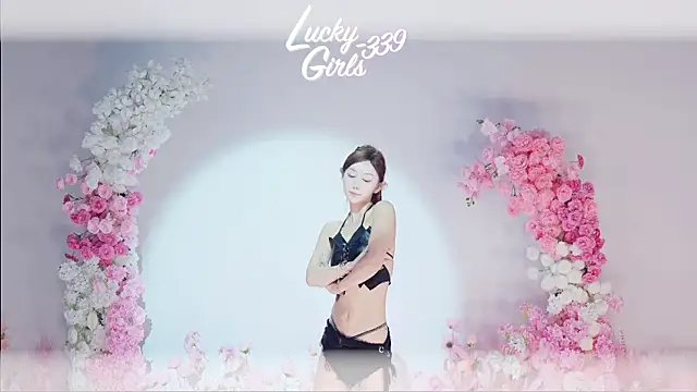 Luckygirls-339 online show from 05/24/26, 10:48