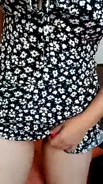 ScarlarletBlossomX online show from 07/19/26, 05:27