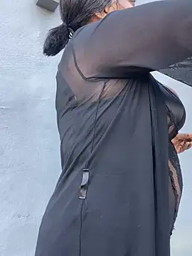 THICKBARBIE32 online show from 06/15/26, 06:04