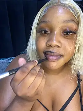 THICKBARBIE32 online show from 07/10/26, 08:11