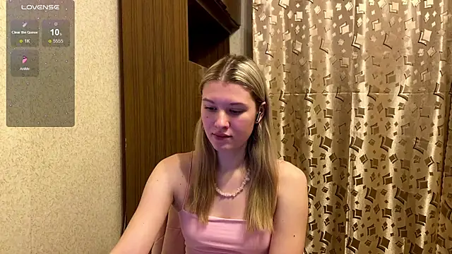 Snapshot of SkyeDavis chatting on 01/05/26, 07:06 SkyeDavis online show from 01/05/26, 07:06