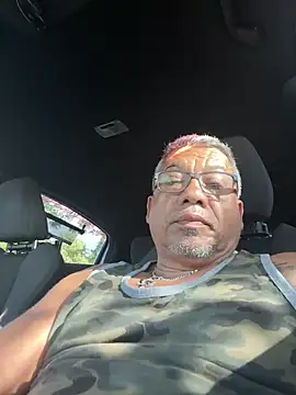 Snapshot of tigre6911 chatting on 06/07/26, 09:29 tigre6911 online show from 06/07/26, 09:29