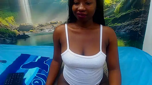 Snapshot of PetiteDiamondxxX chatting on 05/14/26, 04:47 PetiteDiamondxxX online show from 05/14/26, 04:47