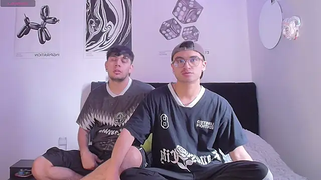 Snapshot of charlie_dicker chatting on 12/16/25, 04:56 charlie dicker online show from 12/16/25, 04:56